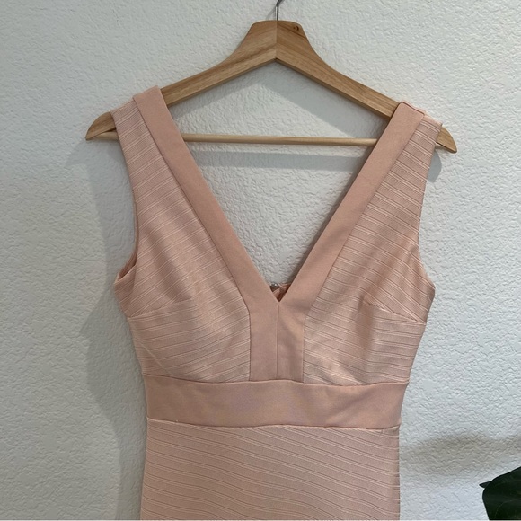 ASOS Baby Pink Bandage V-Neck Asymmetrical Bodycon Midi Special Occasion Dress 4 - Picture 2 of 6